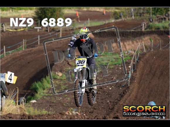 Experts-065
