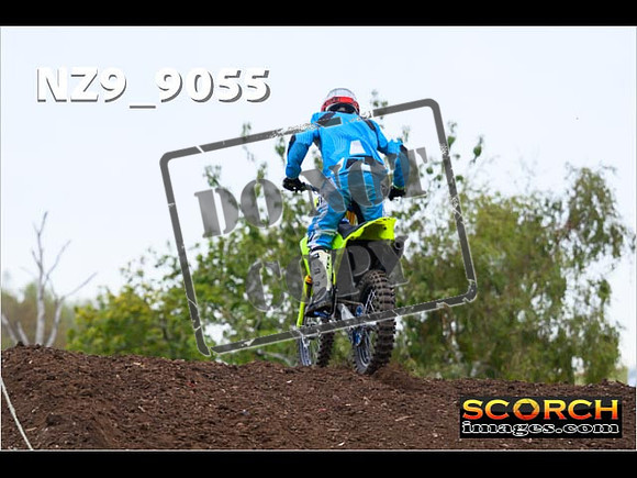 Experts-088
