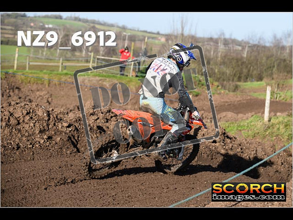 Experts-115