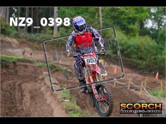 Experts-026