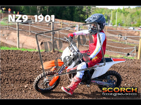 Youth-099