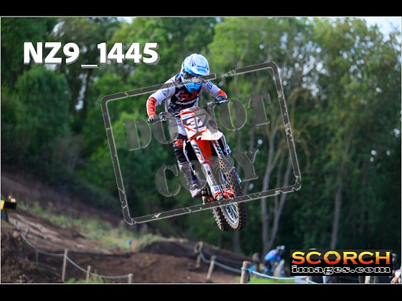 Experts-112