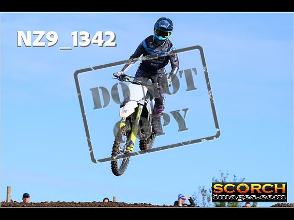 Experts-012