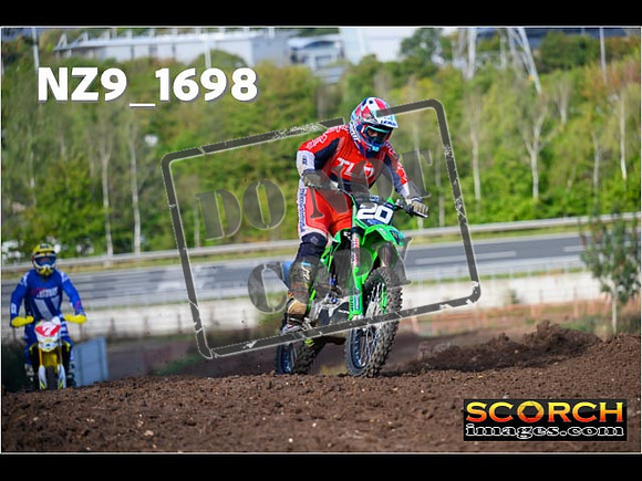 IntersGreenOrange-009
