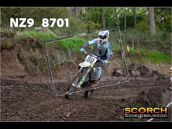Thur31Oct-047