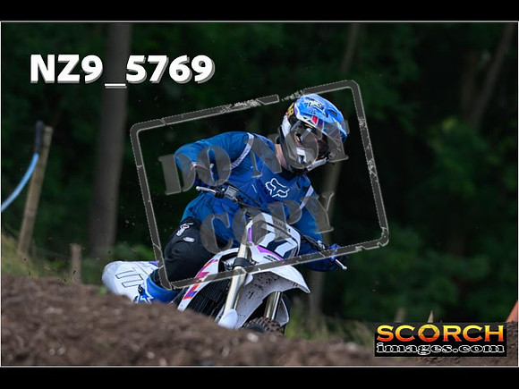 Experts-026
