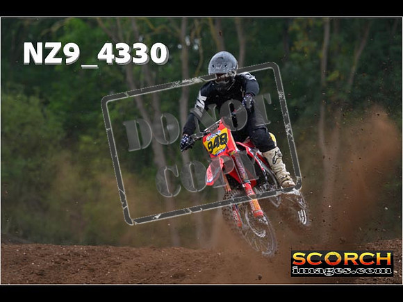 Experts-046