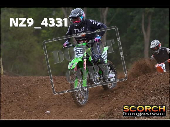 Experts-047