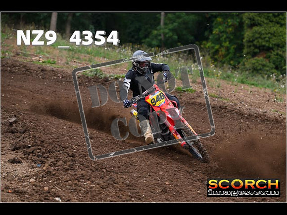 Experts-067