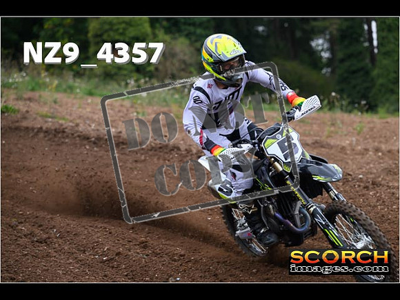 Experts-070