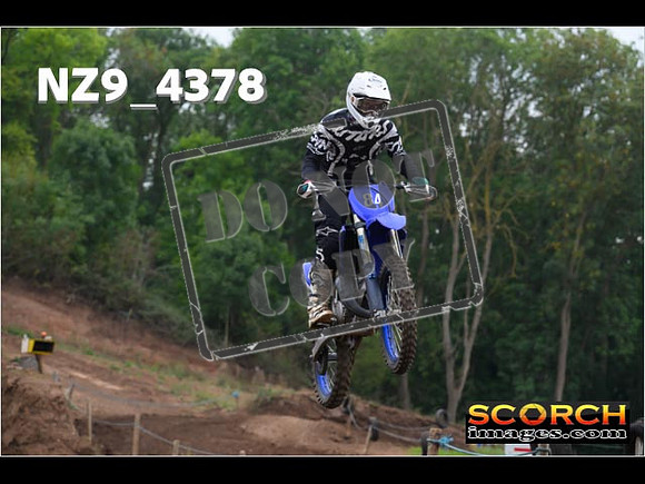Experts-088