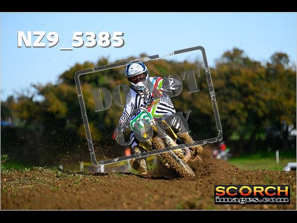Experts-075