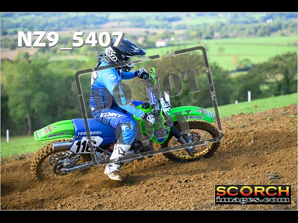 Experts-097