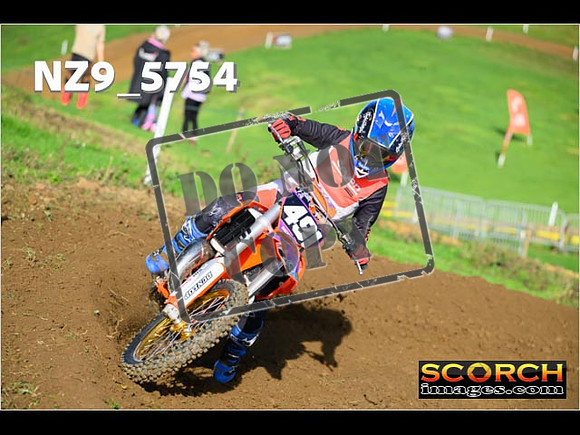 85's-024