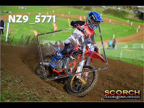 85's-041
