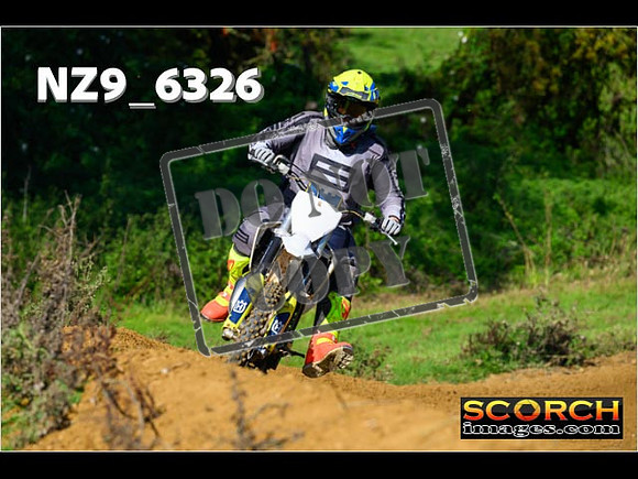 85's-076