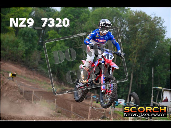 Thur02Oct-030