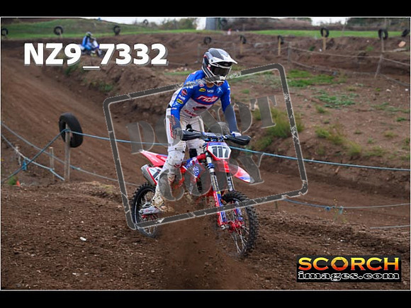 Thur02Oct-039
