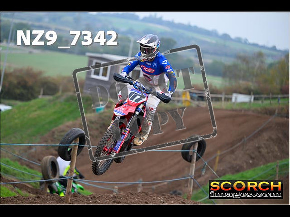 Thur02Oct-049