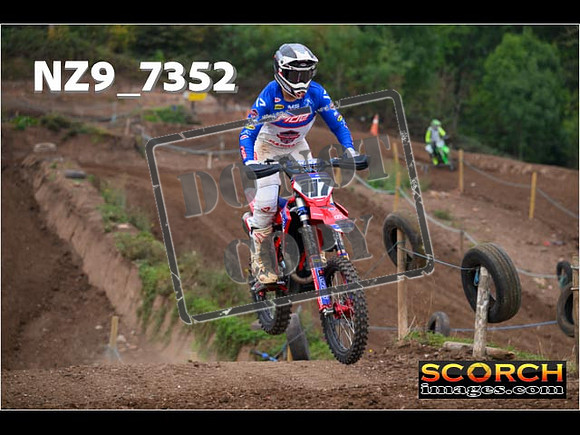 Thur02Oct-057
