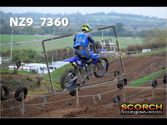 Thur02Oct-064