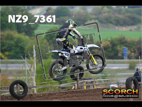 Thur02Oct-065