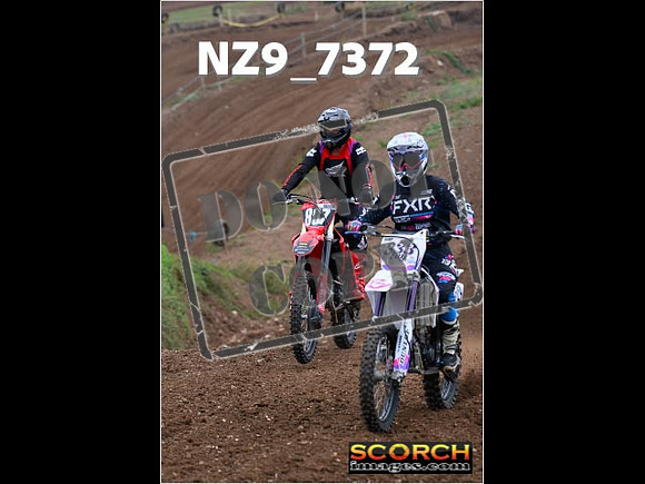 Thur02Oct-075
