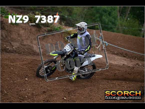 Thur02Oct-087