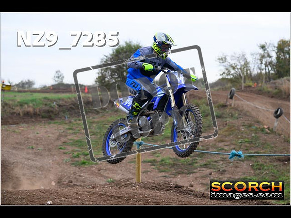 Thur02Oct-003