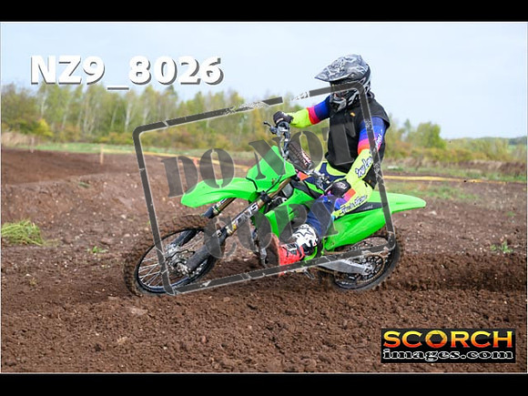 Experts-056