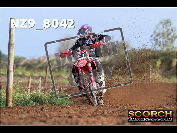 Experts-070
