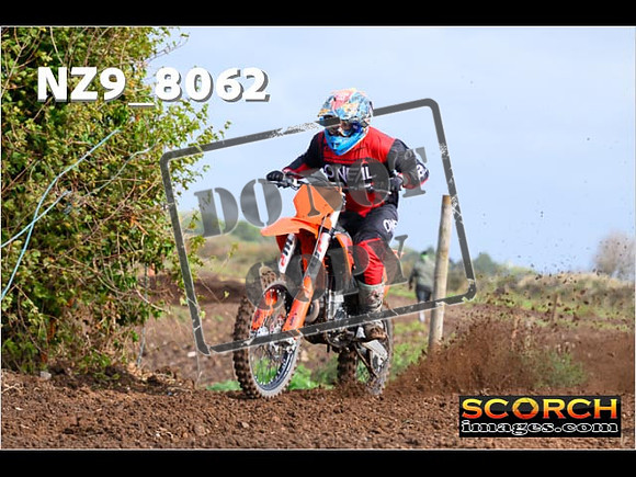Experts-086