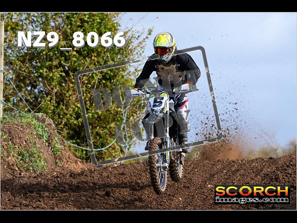 Experts-089