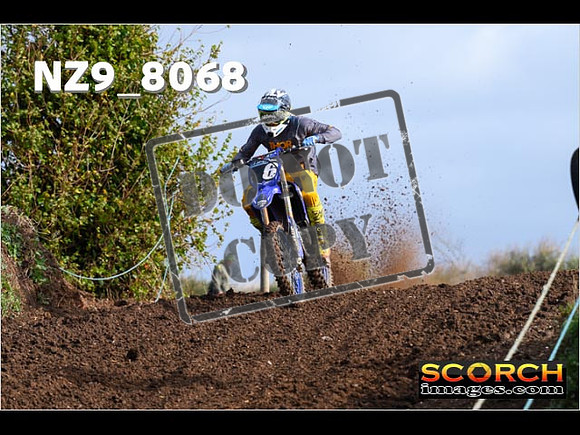 Experts-090