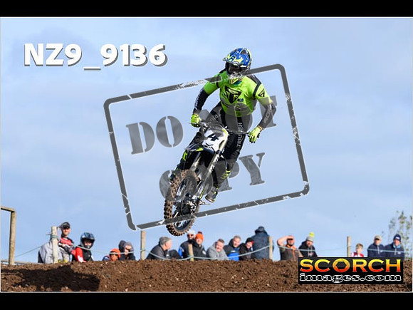 Experts-039