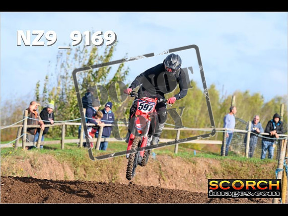 Experts-071