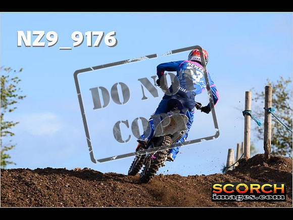 Experts-078