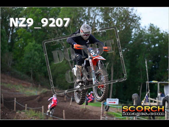 Experts-106