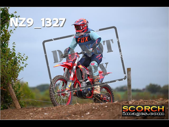 Thur09Oct-064