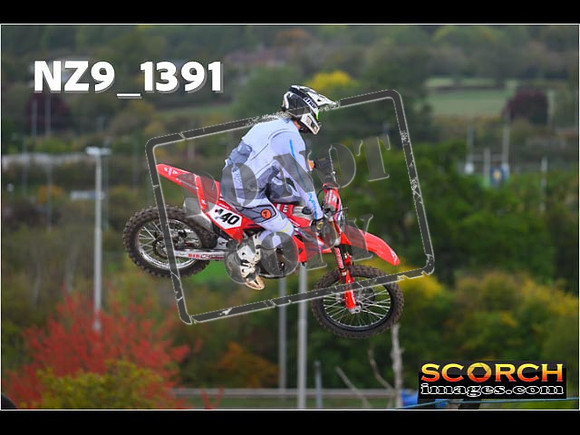 Thur09Oct-124