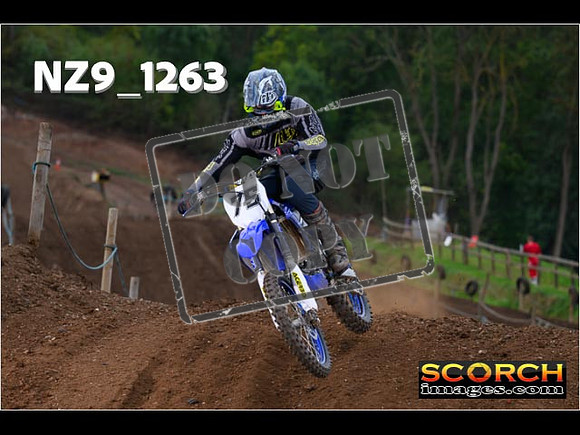 Thur09Oct-006