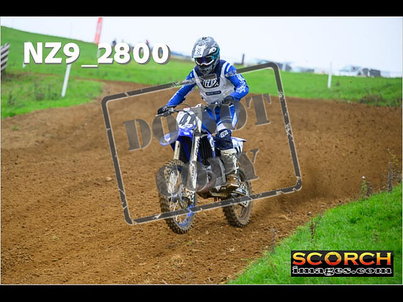 Experts-063