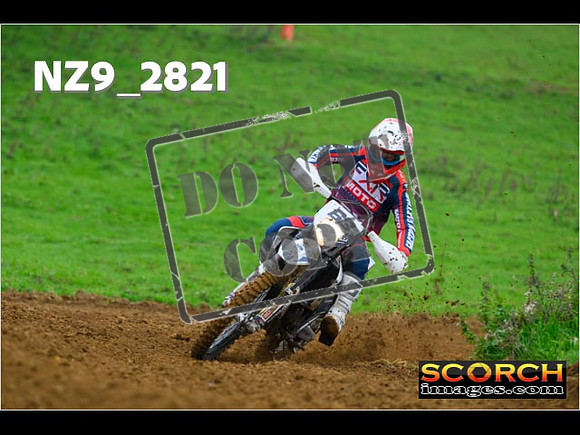 Experts-084