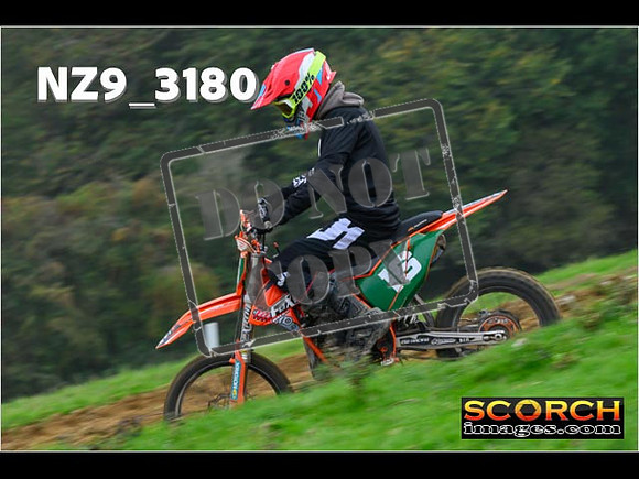 85's-065
