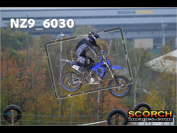 Experts-076