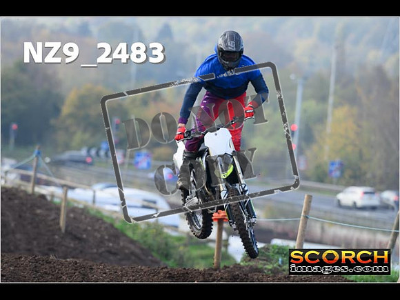 Experts-073