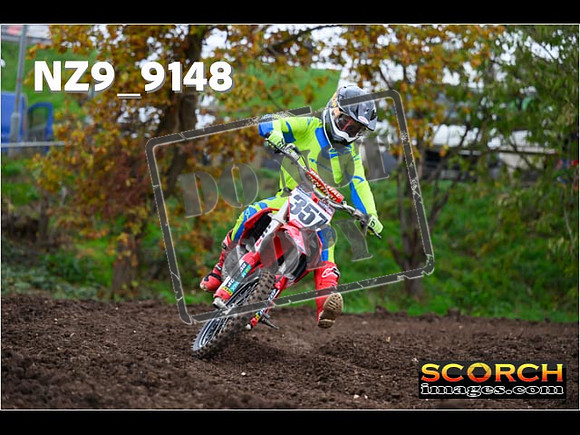 Youth-098