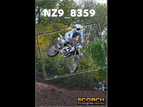Experts-063