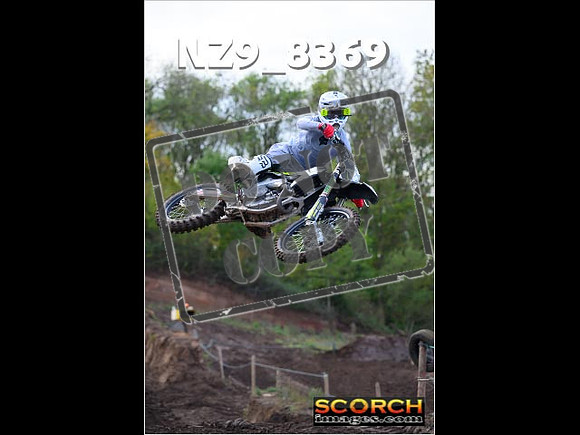 Experts-073