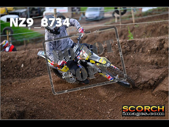 Experts-090